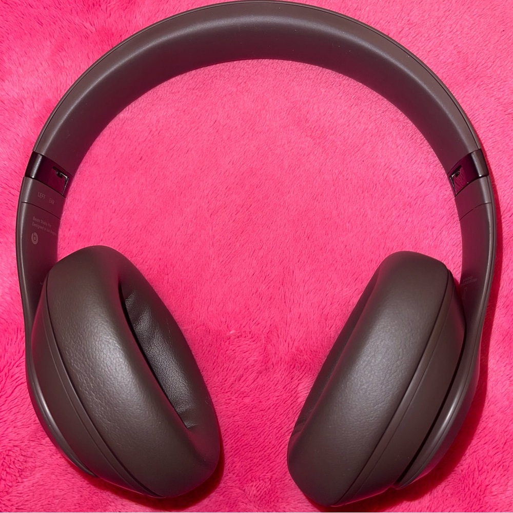 Beats Studio Pro